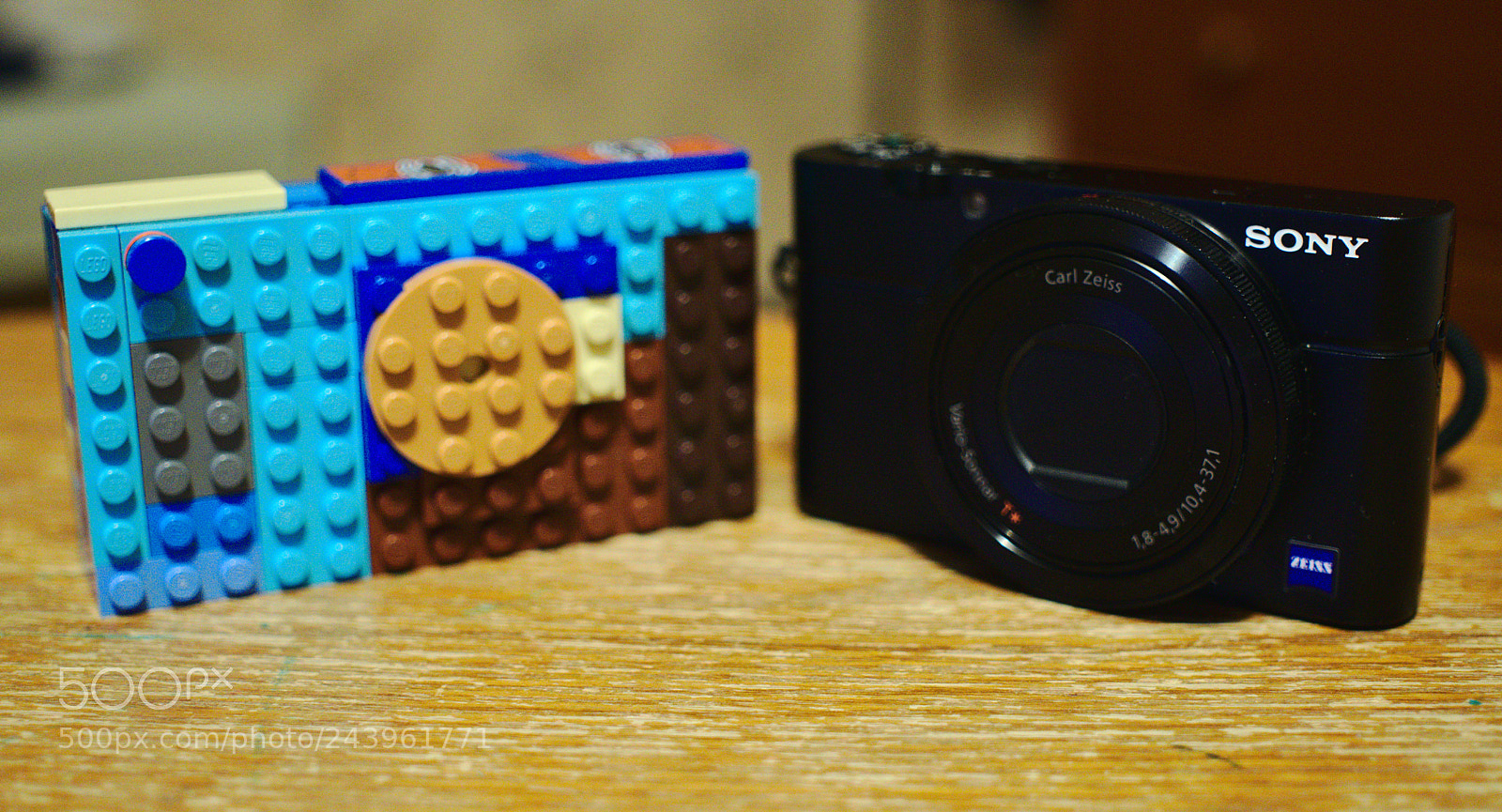 Sony a6300 sample photo. Copycat photography