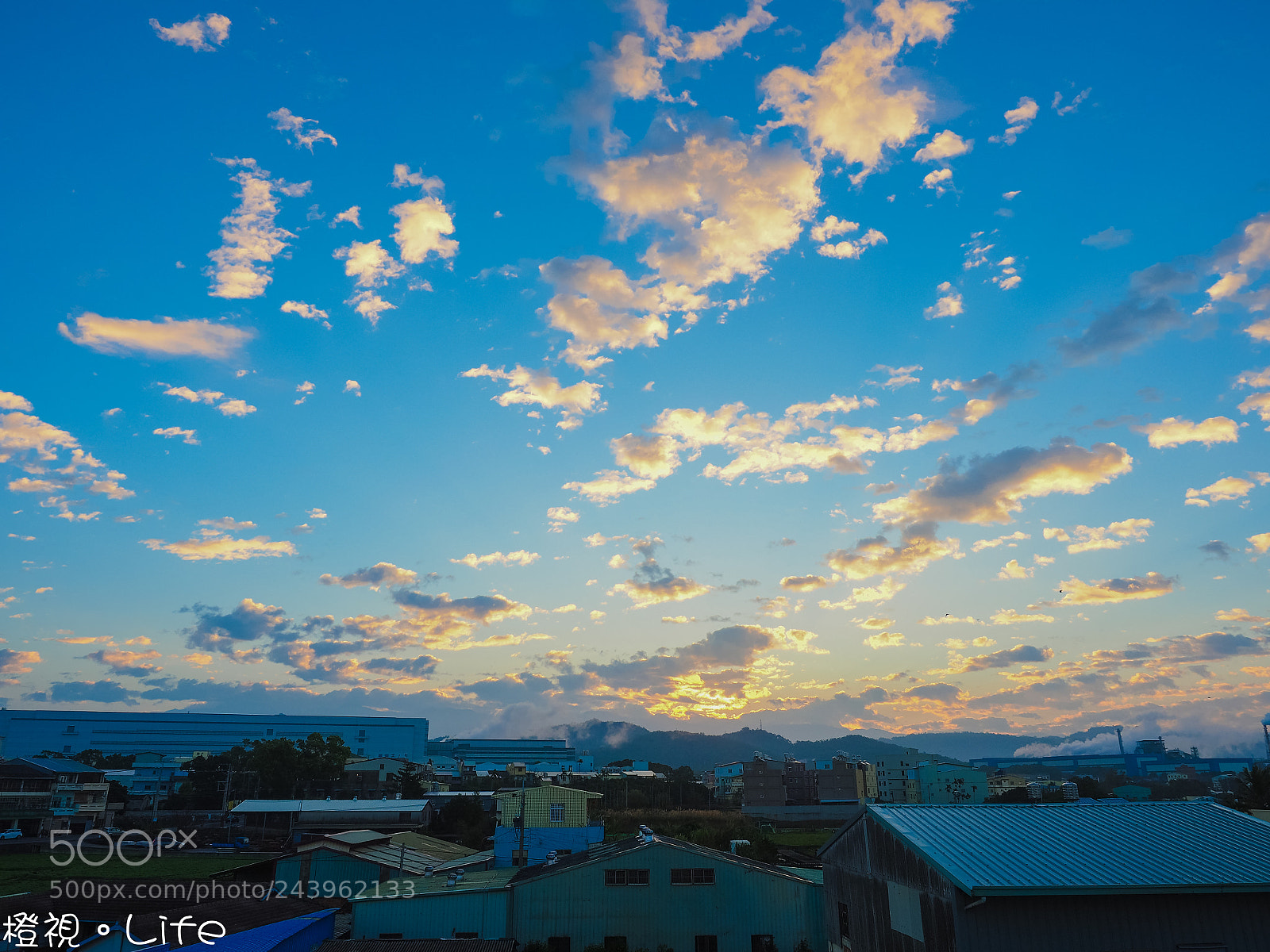 Olympus PEN-F sample photo. Sunrise photography