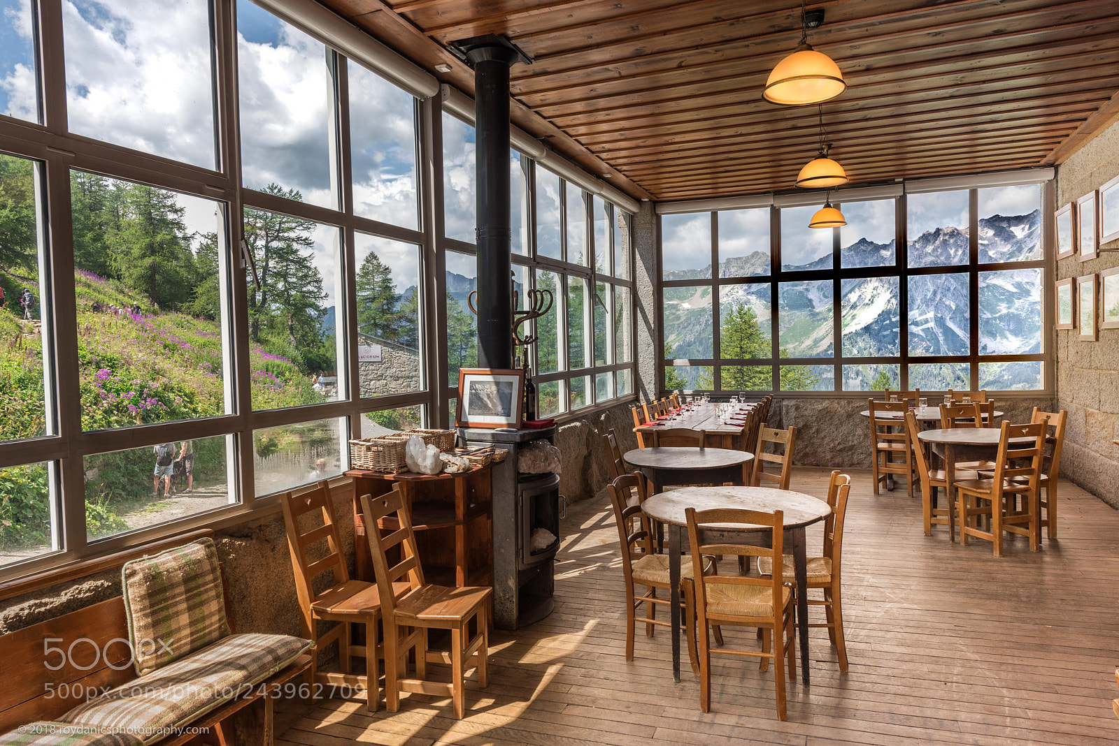 Nikon D810 sample photo. Restaurant with a view photography