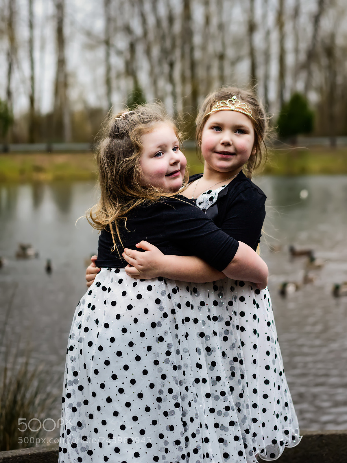 Nikon D800 sample photo. Sisters photography