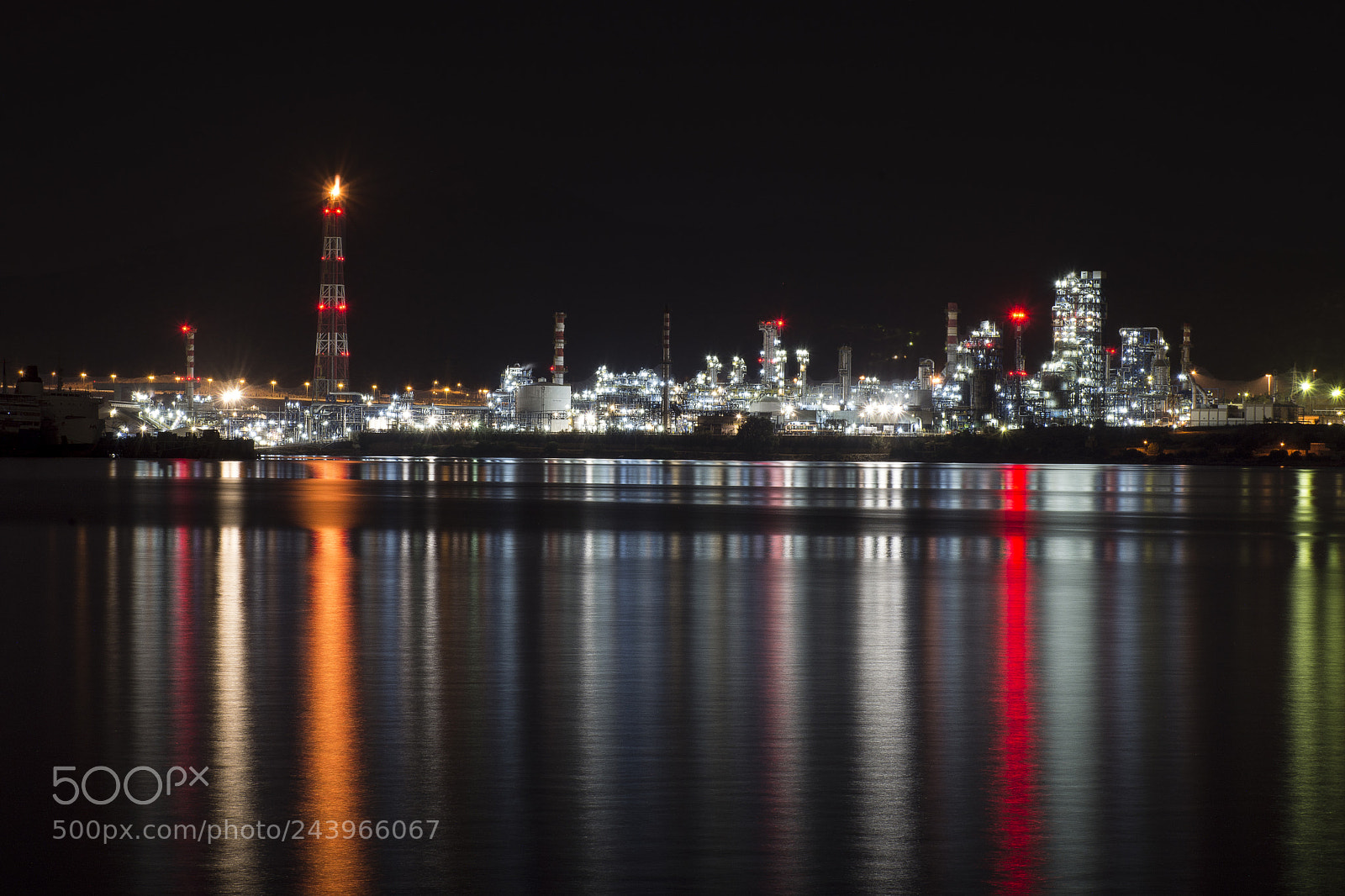 Nikon D7100 sample photo. Refinery by night photography