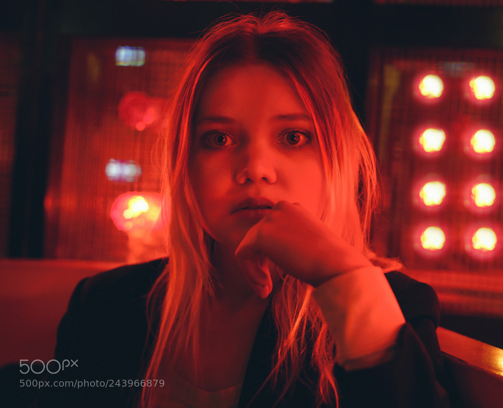 Nikon D600 sample photo. Red light in my photography