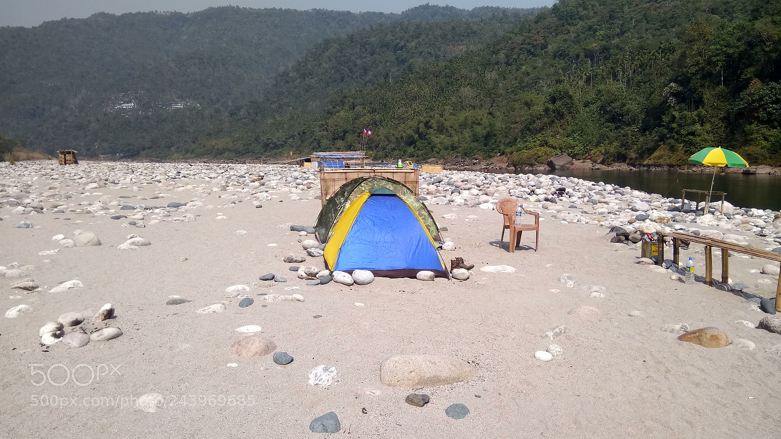 Xiaomi MI MAX sample photo. Camping on a river photography