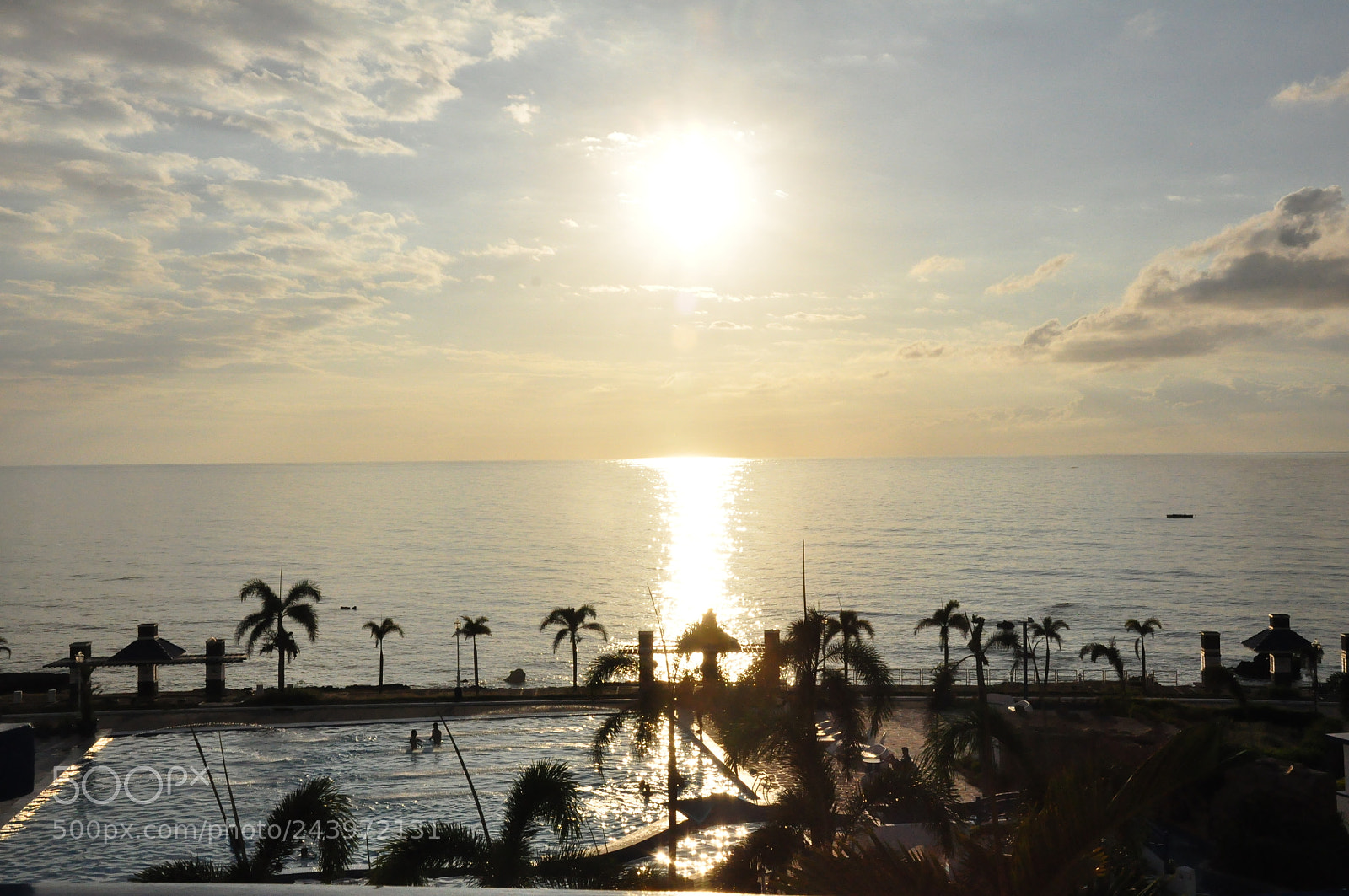 Nikon D90 sample photo. Resorts photography