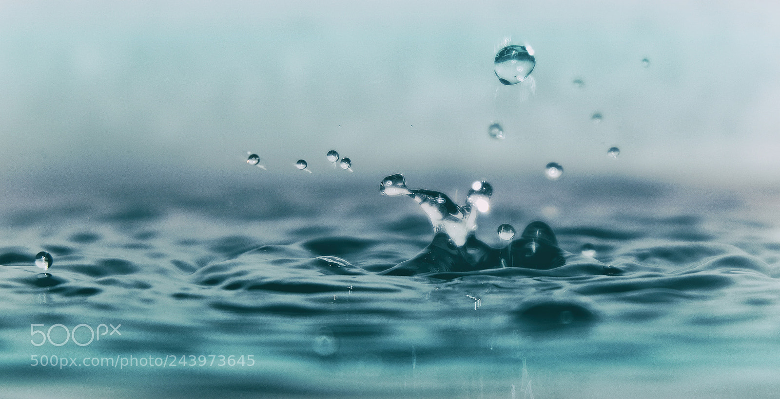 Fujifilm X-T10 sample photo. Blue splash photography