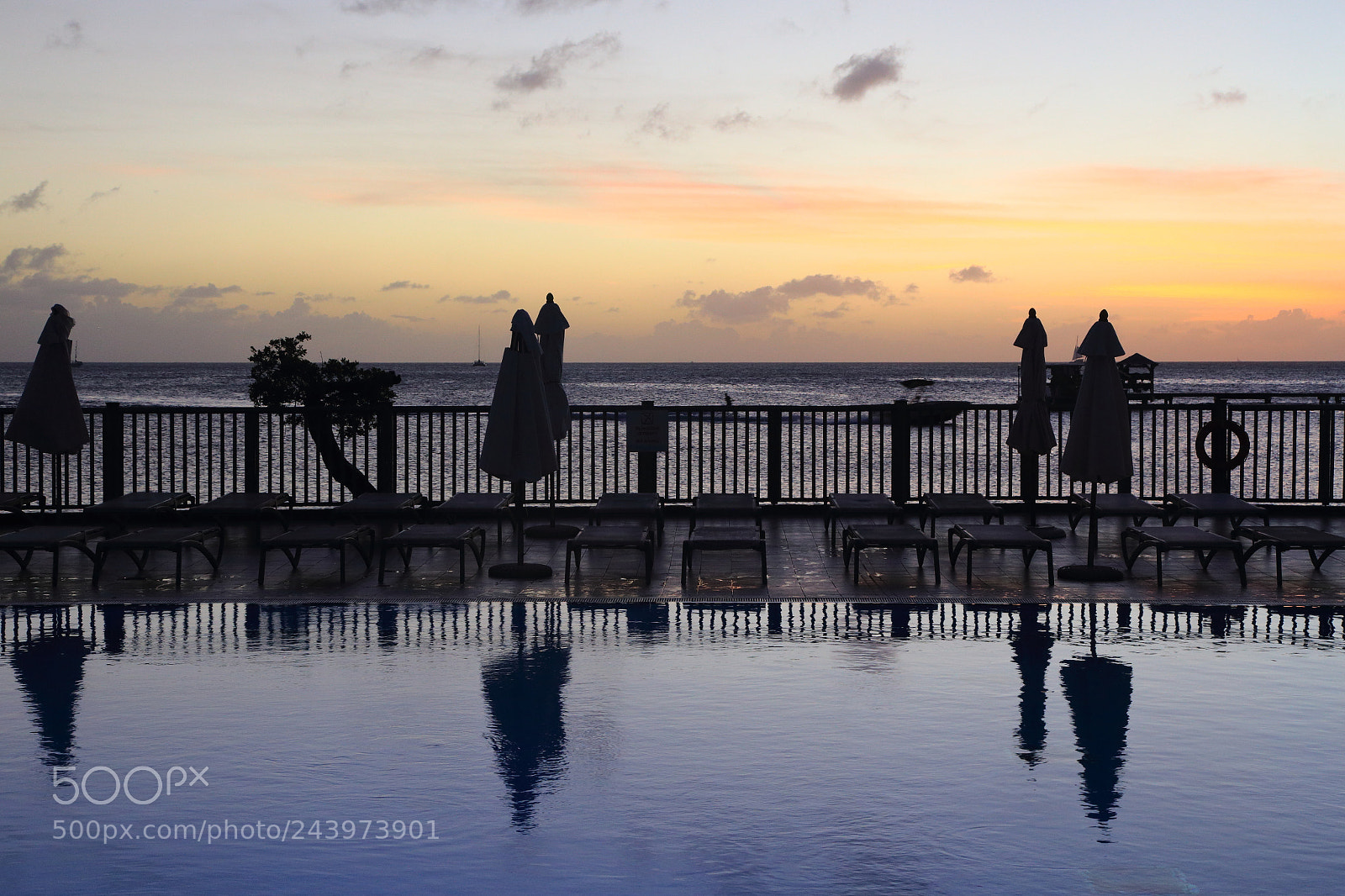 Canon EOS 6D + Canon EF 24-105mm F4L IS USM sample photo. Carribean atmosphere photography