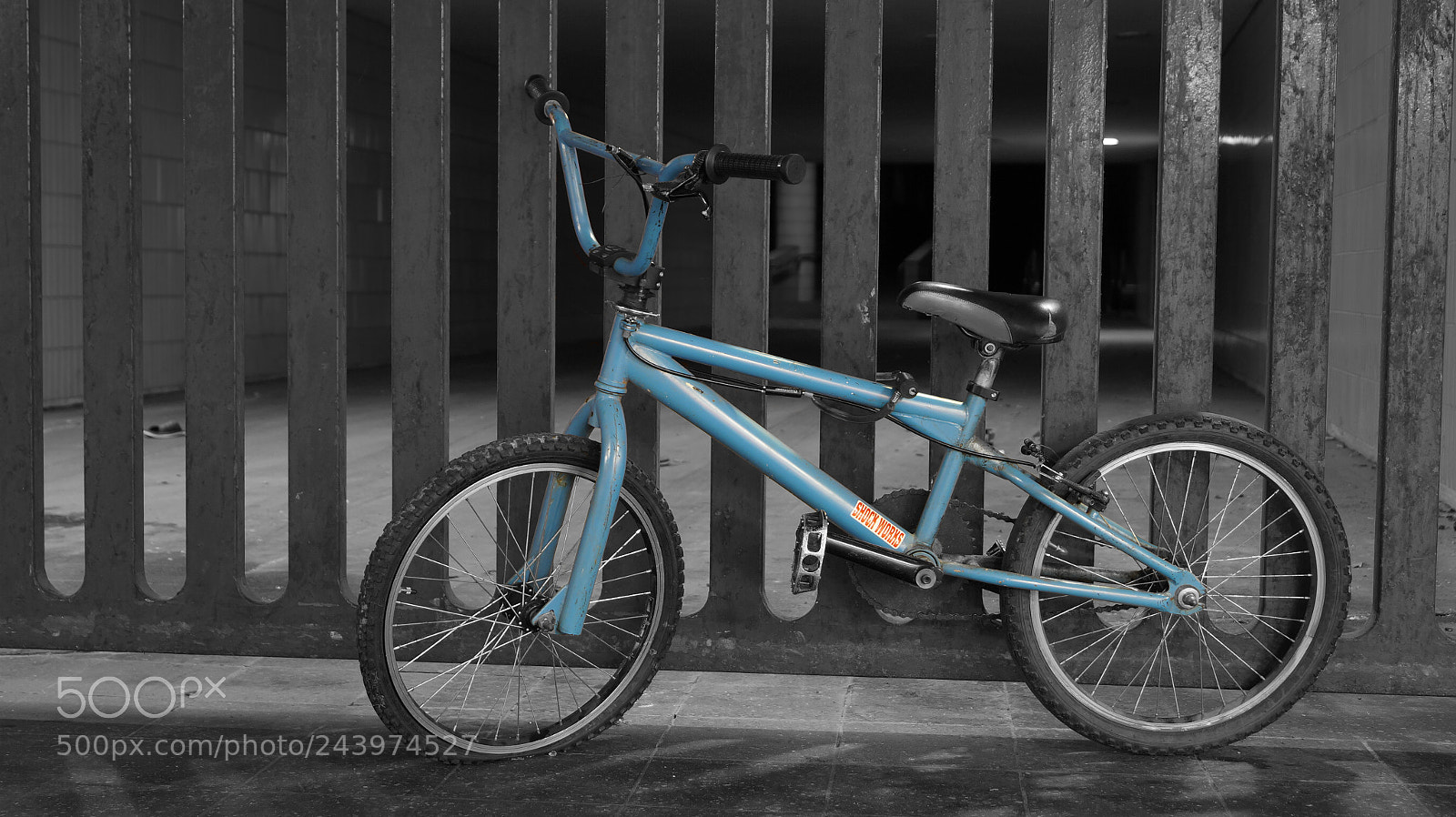 Sony SLT-A58 sample photo. Blue bike photography