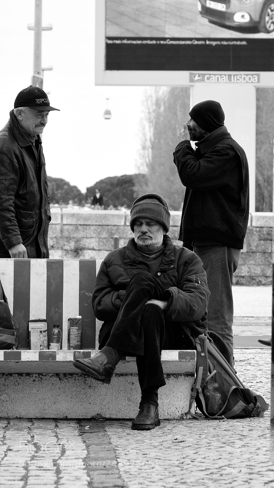 Fujifilm X-T2 sample photo. Three men on time. photography