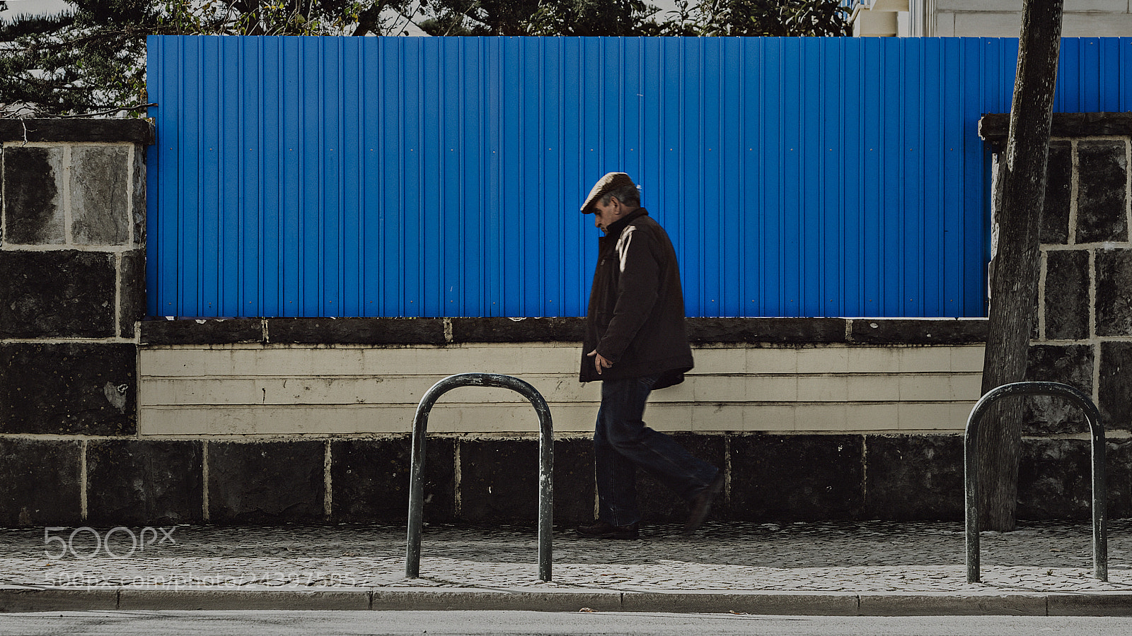 Fujifilm X-T2 sample photo. A old man in photography