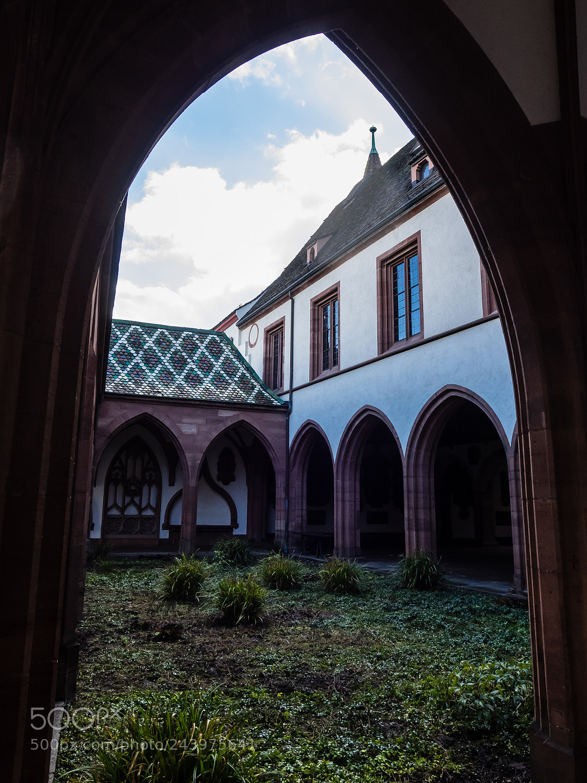 Olympus OM-D E-M1 sample photo. Cloister view 1 photography