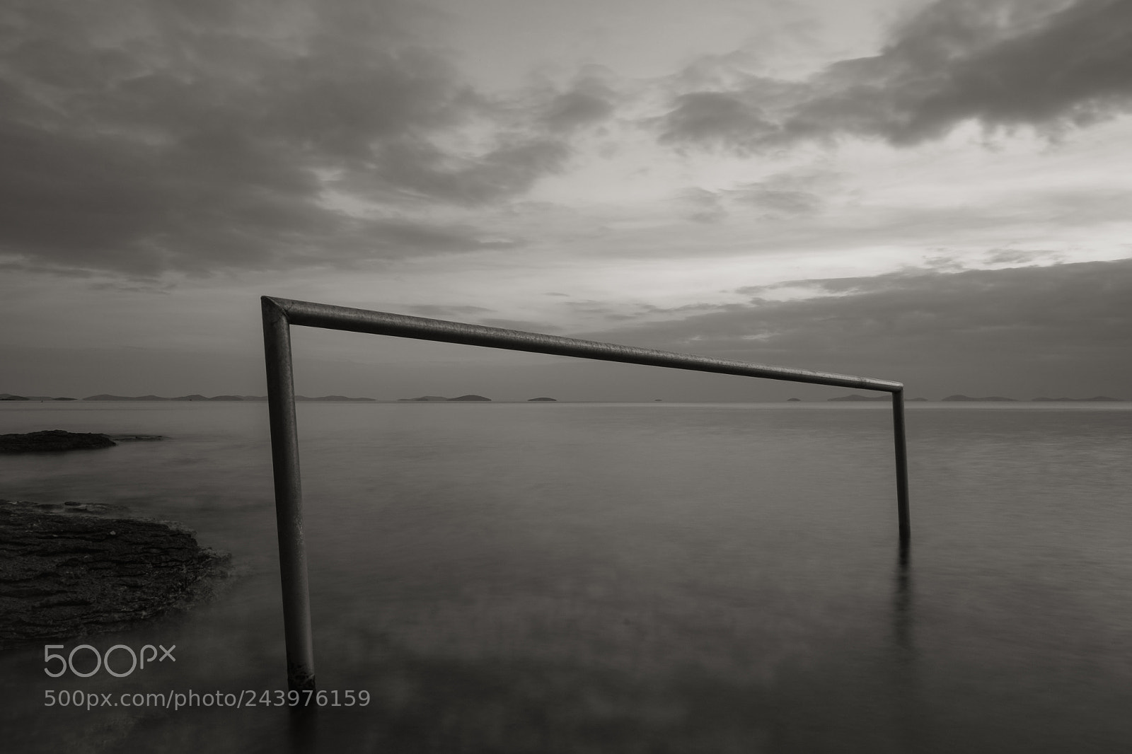 Fujifilm X-T10 sample photo. To the sea photography