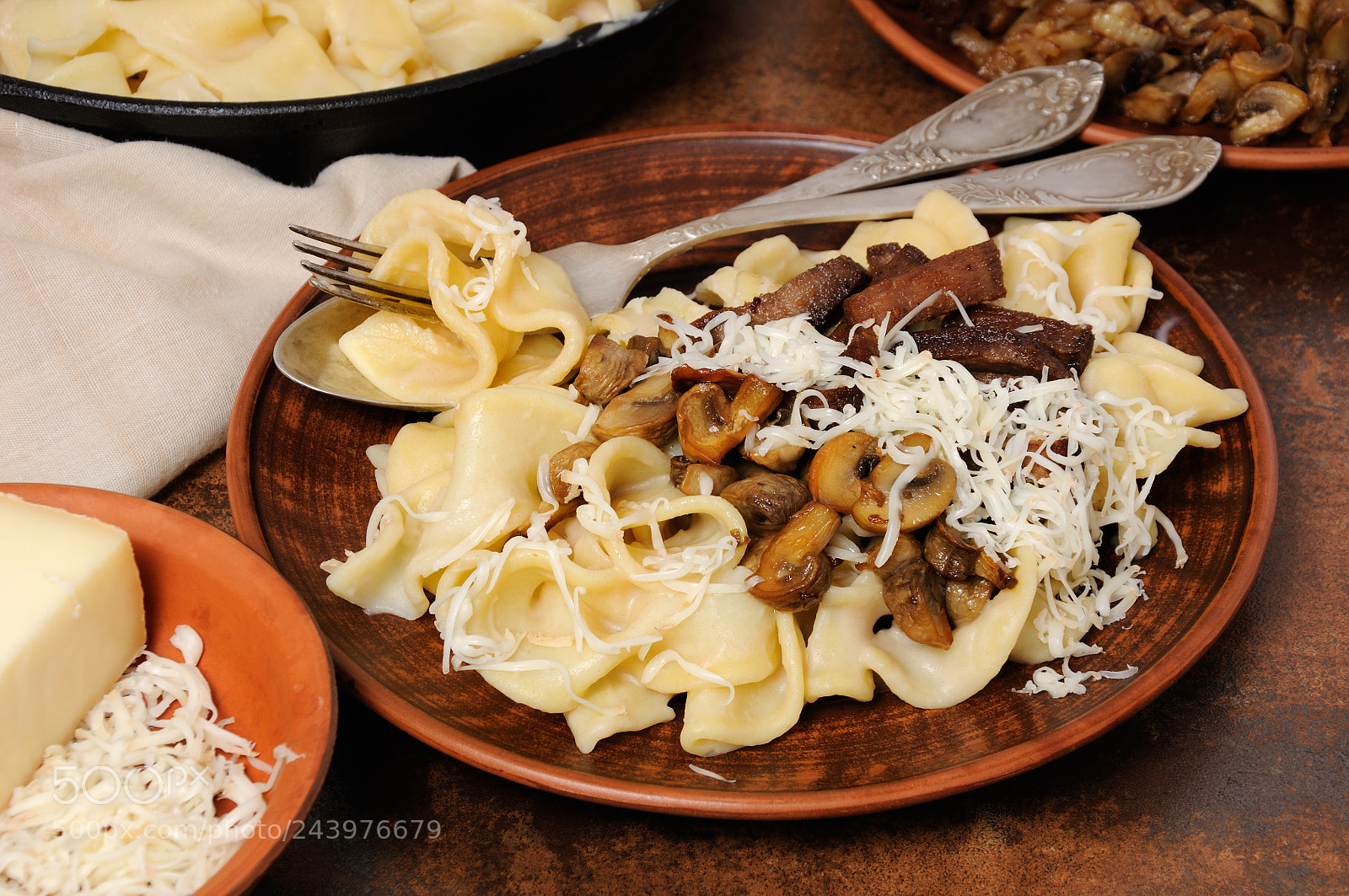 Nikon D90 sample photo. Pasta fettuccine with mushrooms photography