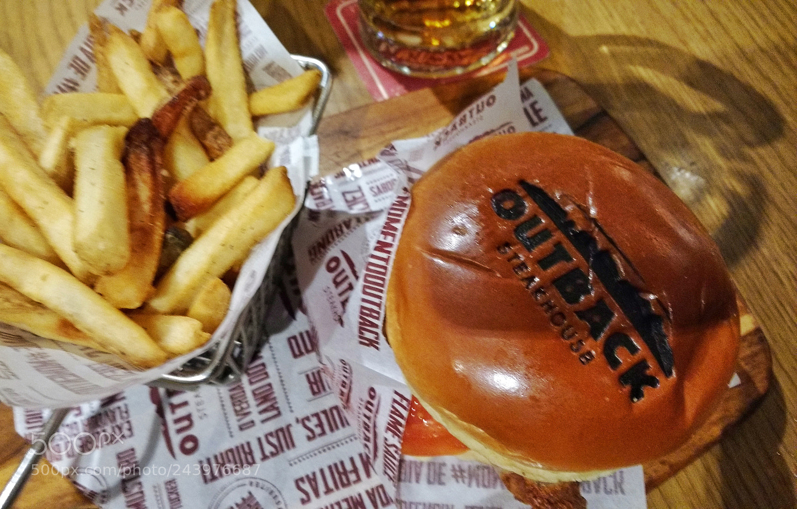 Motorola Moto X Play sample photo. Alice fingers burger photography