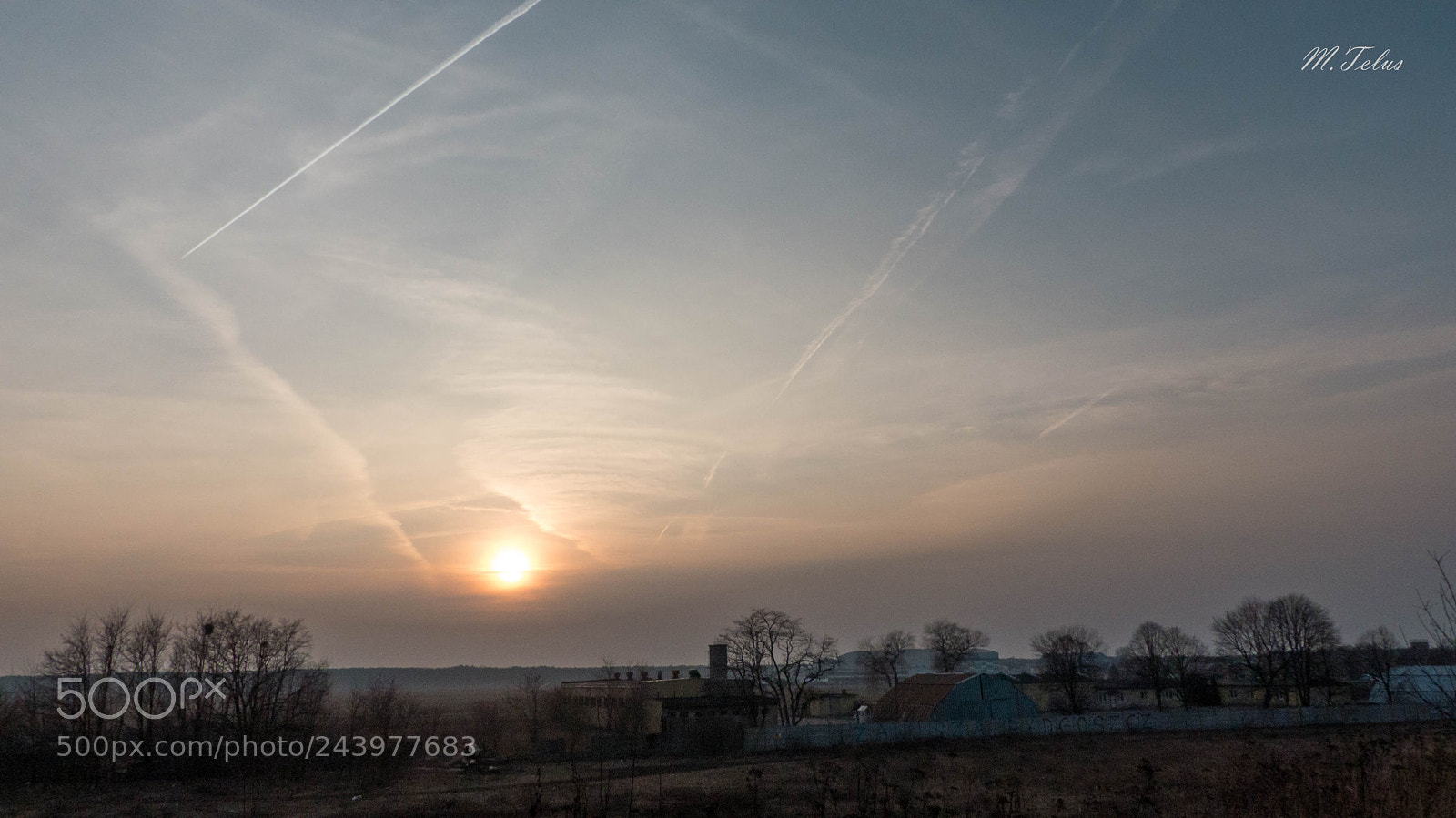 Panasonic Lumix DMC-FZ200 sample photo. Cirrus sunset photography