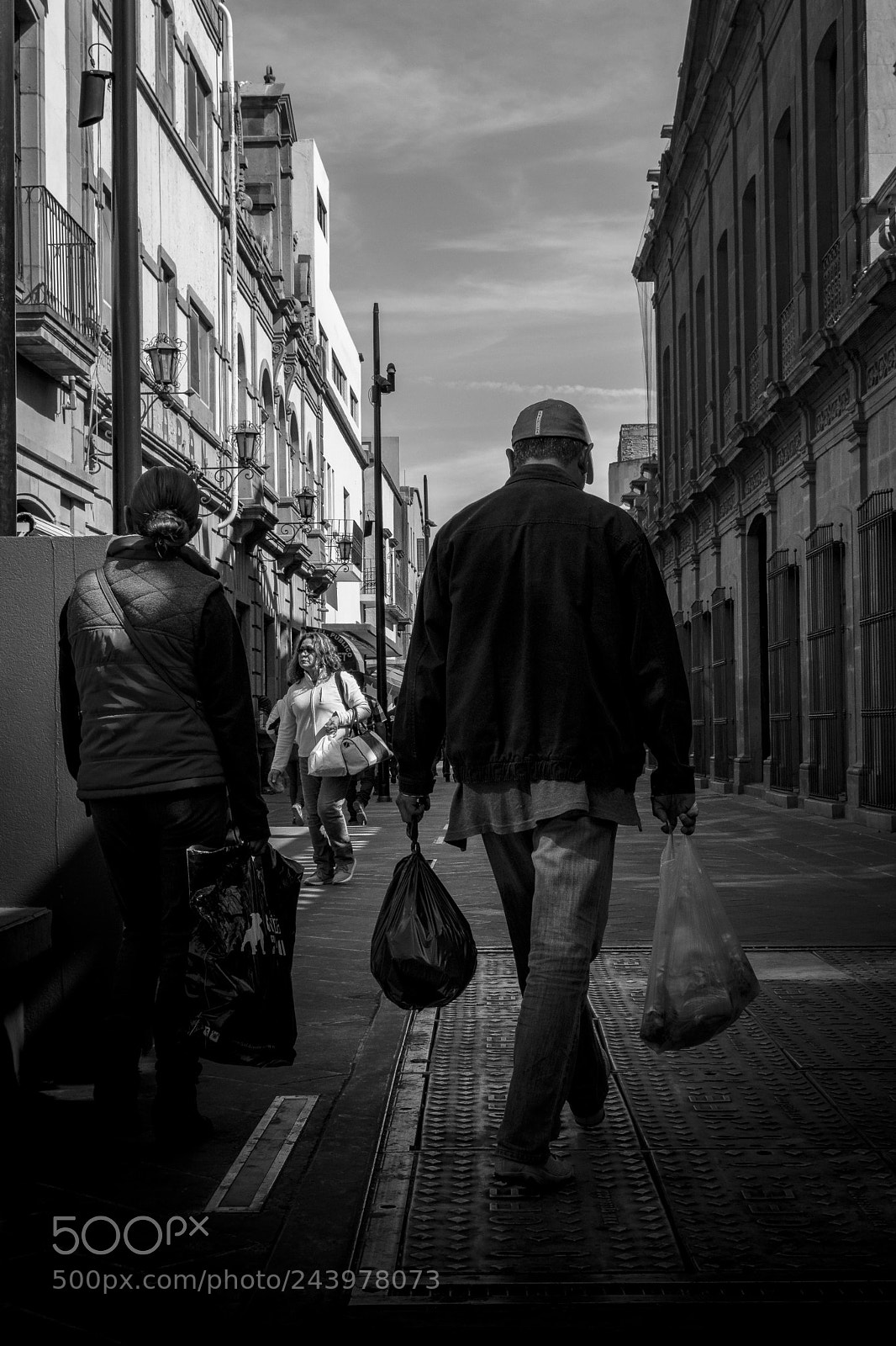 Nikon D3400 sample photo. Man on the streets photography