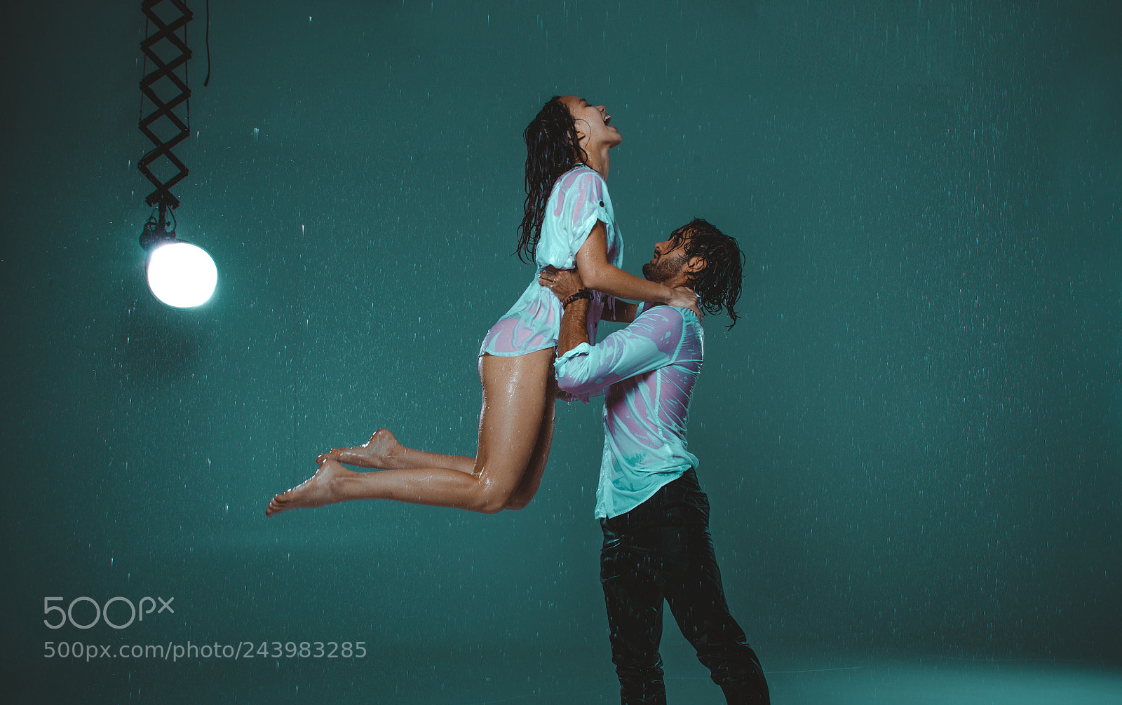 Nikon D610 sample photo. Couple under the rain photography
