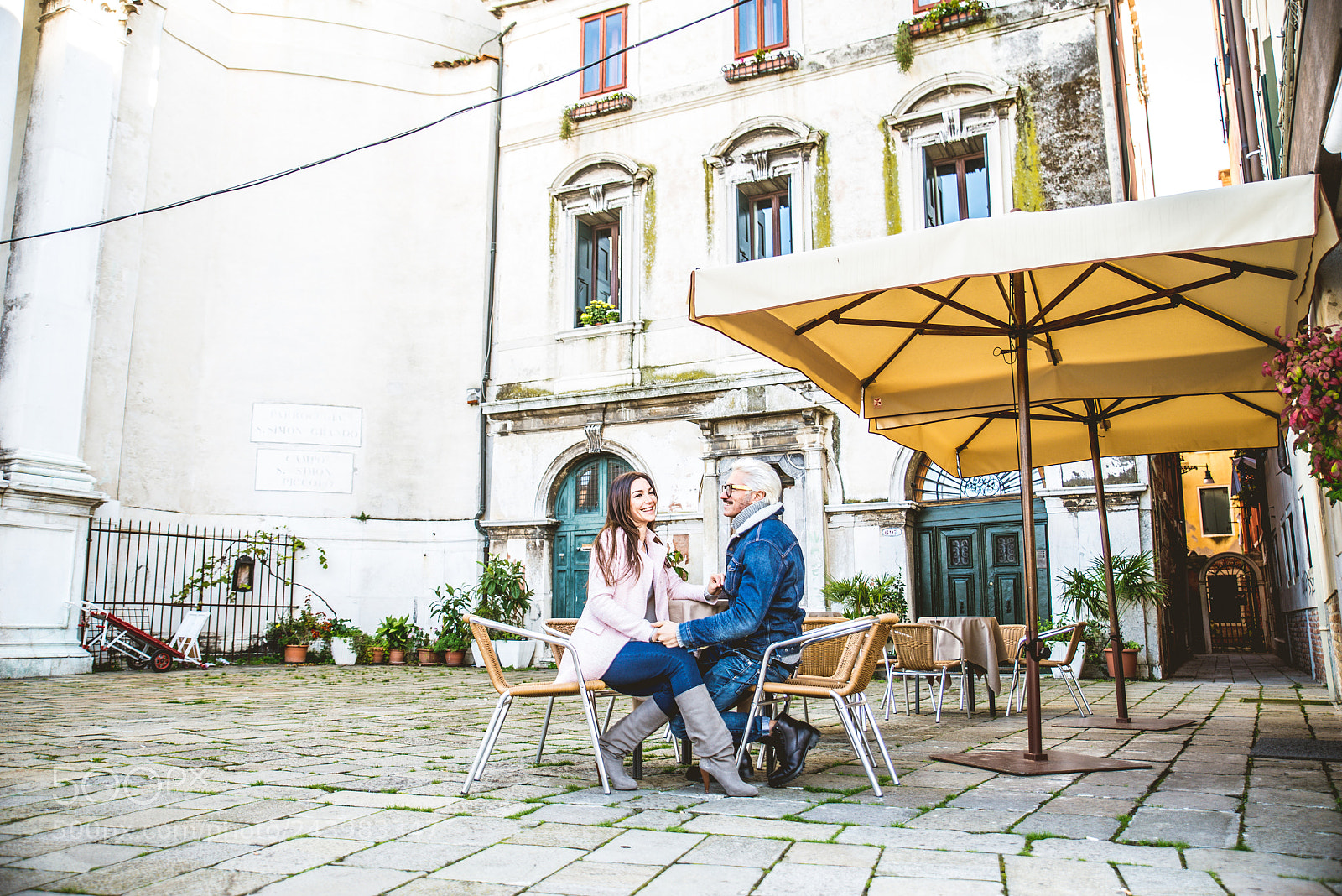 Nikon D610 sample photo. Couple in venice photography