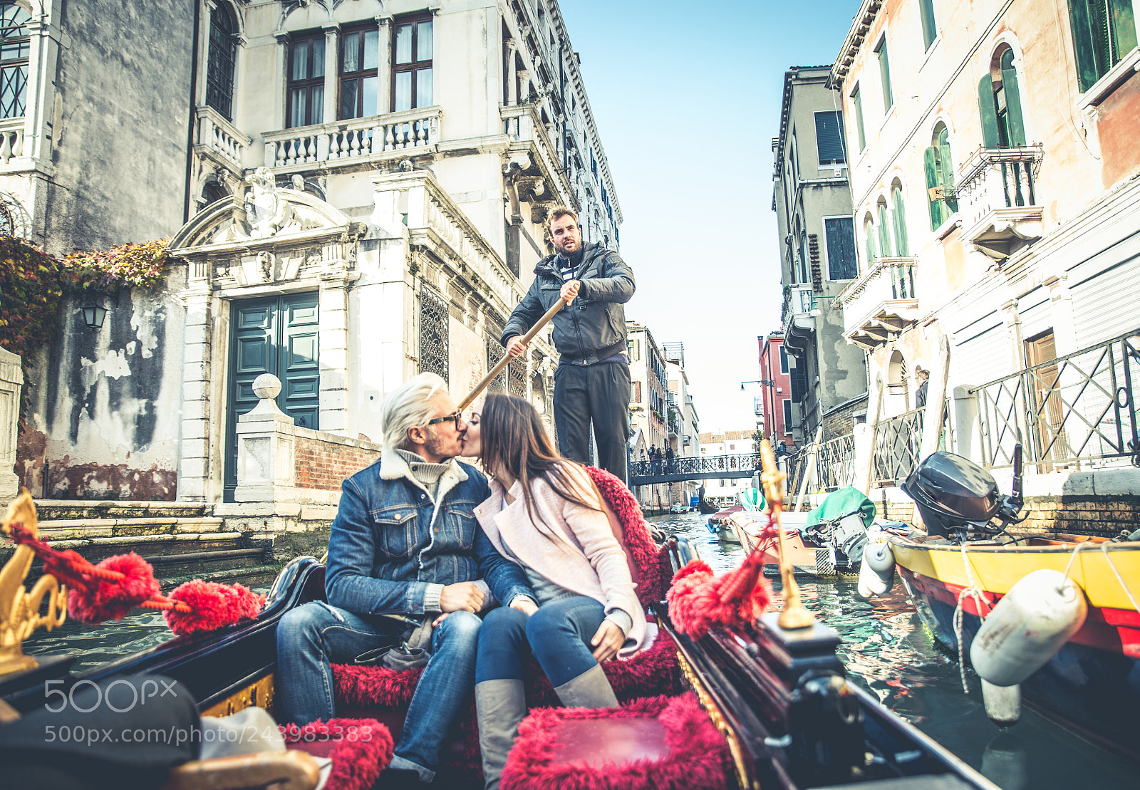 Nikon D610 sample photo. Couple sailing on venetian photography