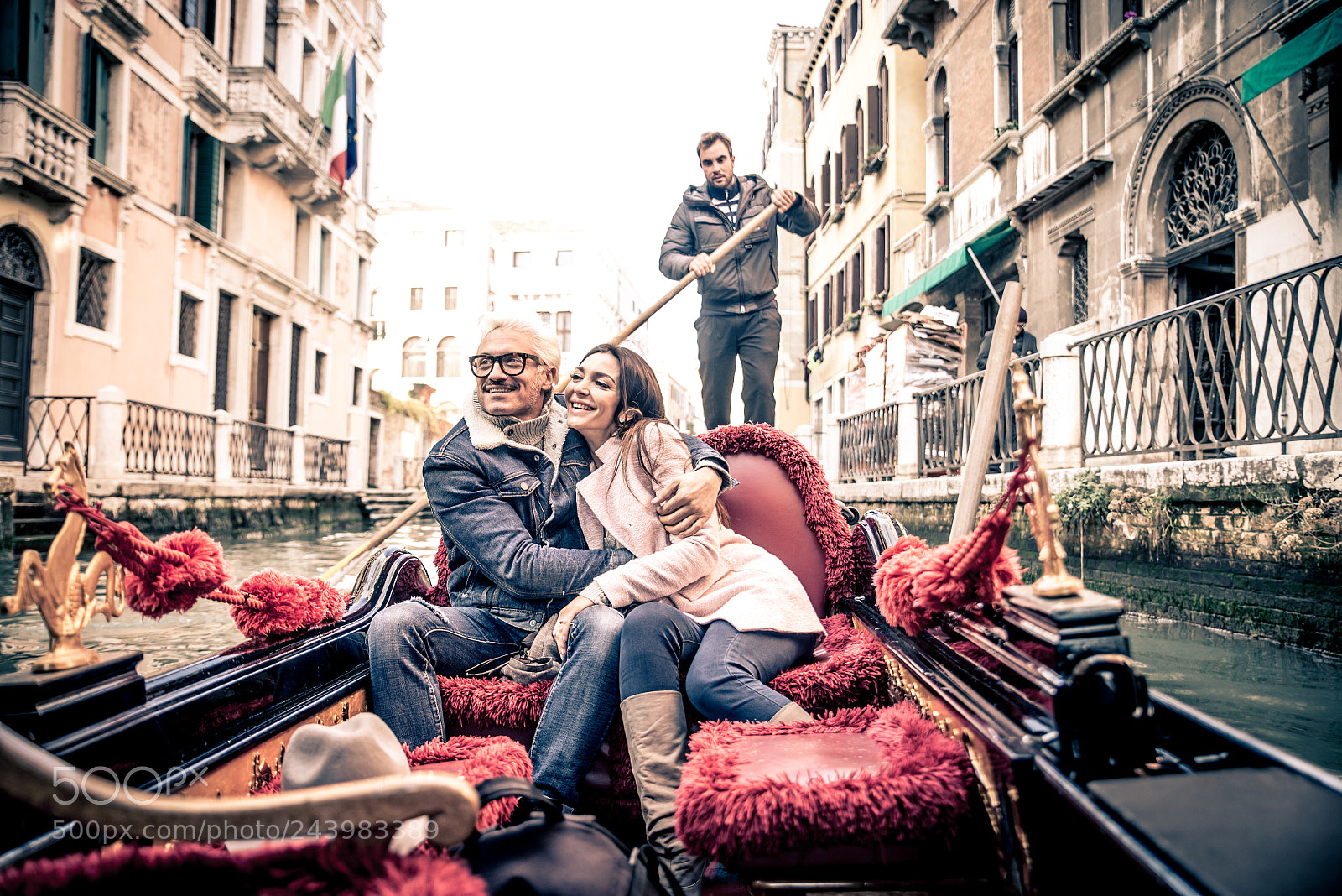 Nikon D610 sample photo. Couple sailing on venetian photography