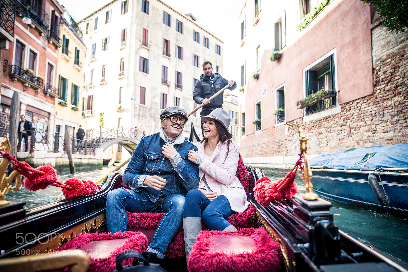 Nikon D610 sample photo. Couple sailing on venetian photography