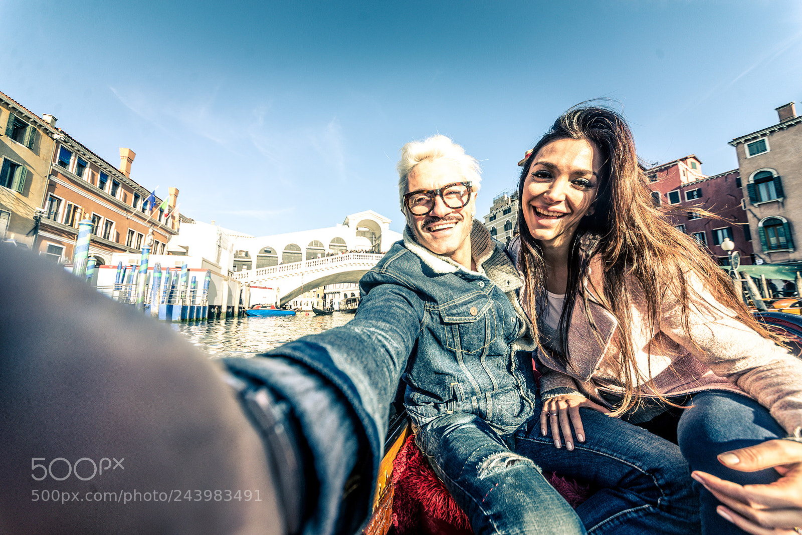 Nikon D610 sample photo. Couple sailing on venetian photography