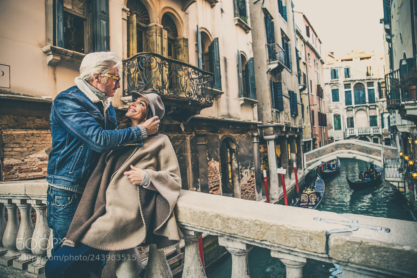 Nikon D610 sample photo. Couple in venice photography