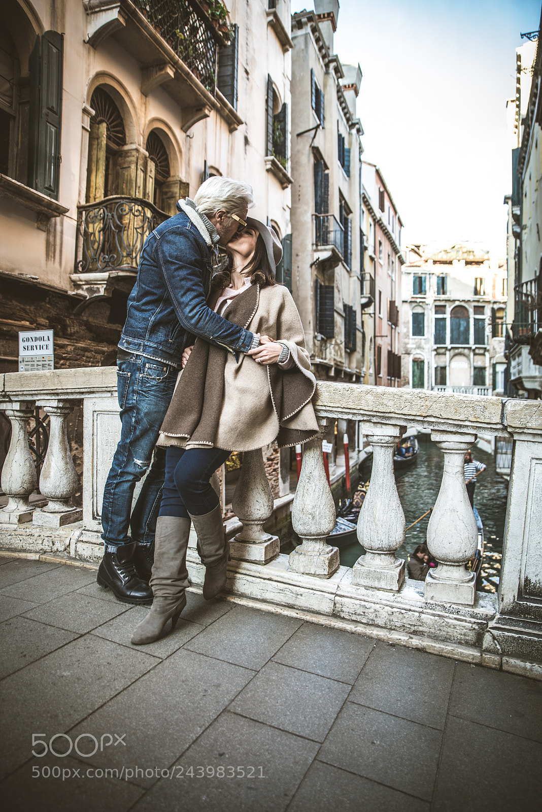 Nikon D610 sample photo. Couple in venice photography