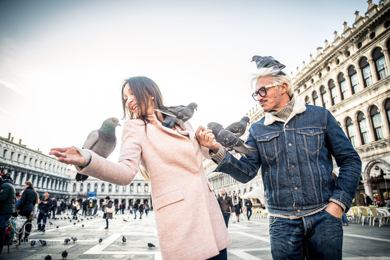 Nikon D610 sample photo. Couple visiting saint mark photography