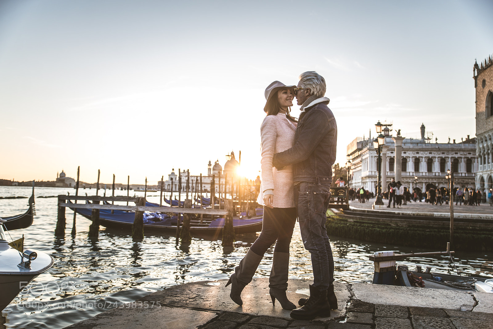 Nikon D610 sample photo. Couple in venice photography