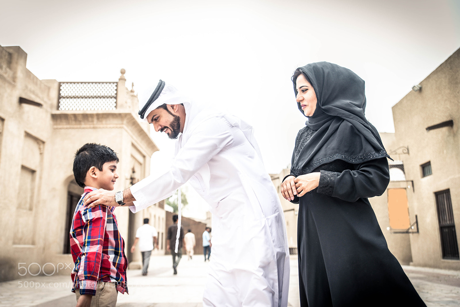 Nikon D610 sample photo. Arabian family photography