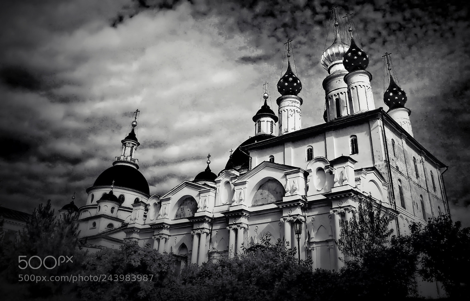 Canon EOS sample photo. Old russian history photography