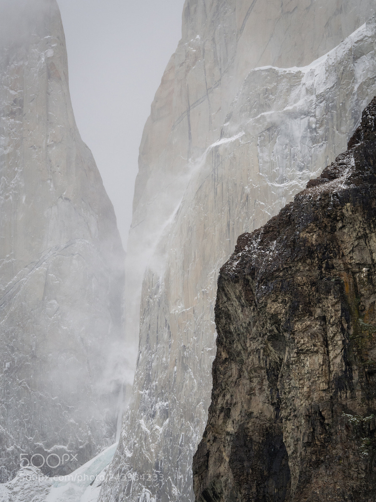 Olympus OM-D E-M10 III sample photo. Torres del paine photography