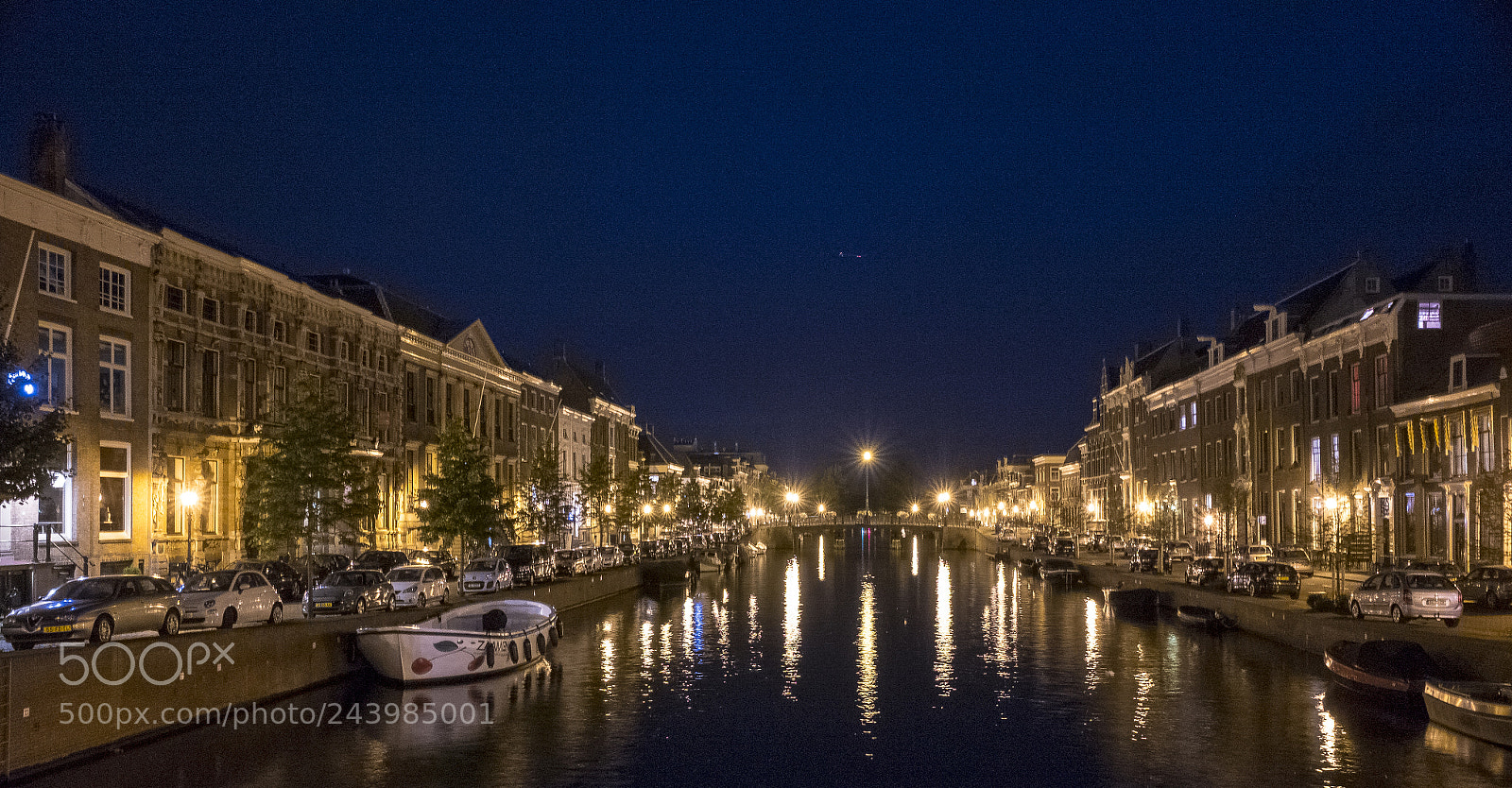 Fujifilm X70 sample photo. Gracht_bei_nacht photography