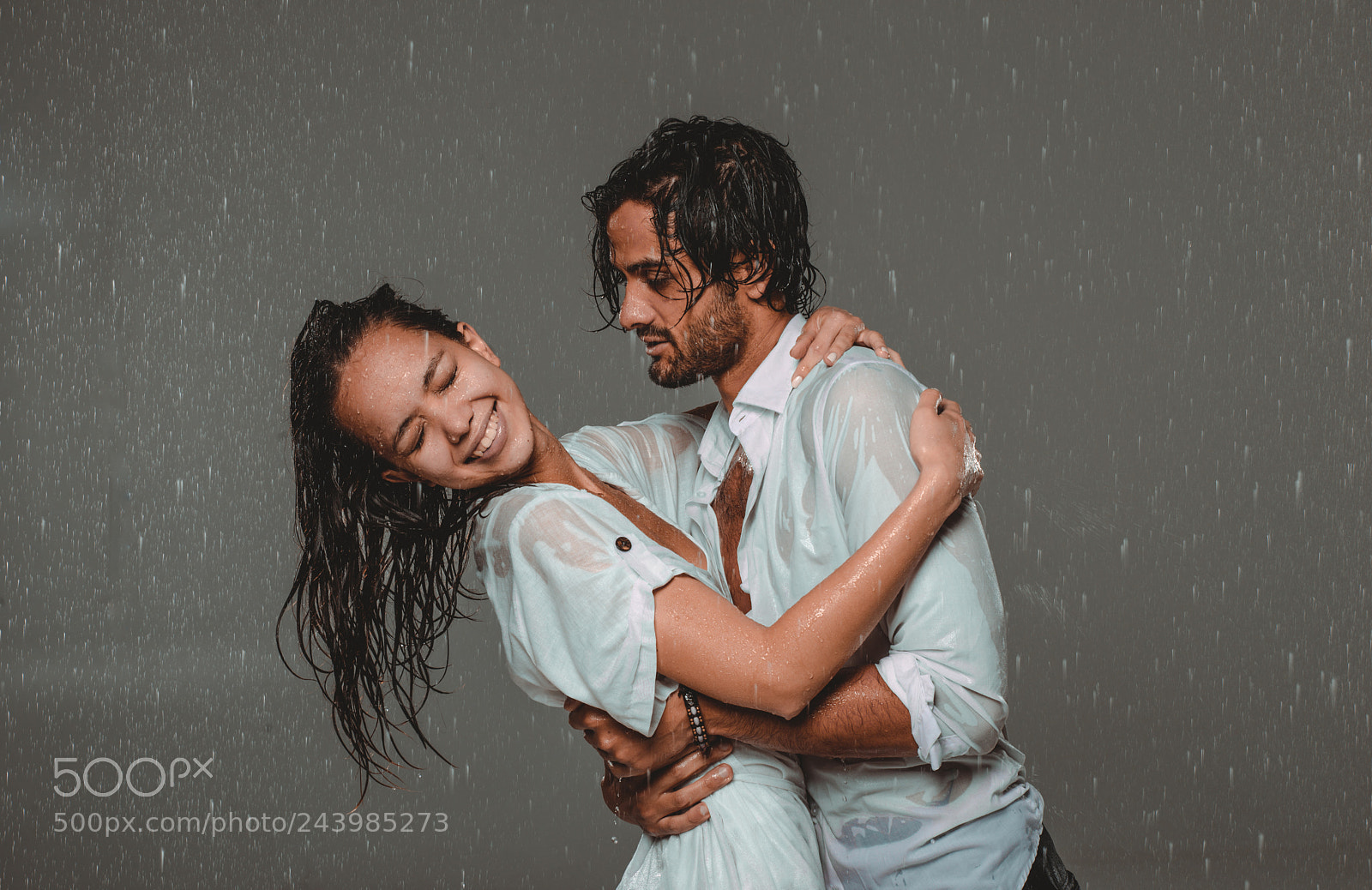 Nikon D610 sample photo. Couple under the rain photography