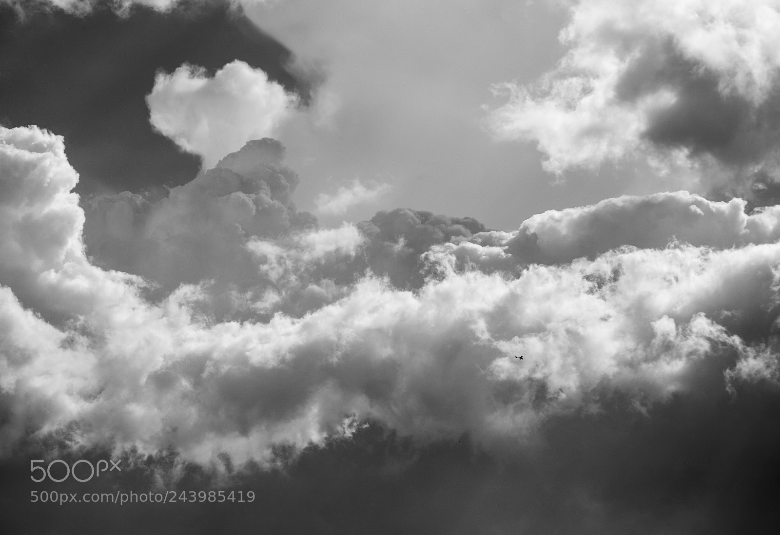 Fujifilm X-T1 sample photo. Flugzeug_vor_gewitter photography