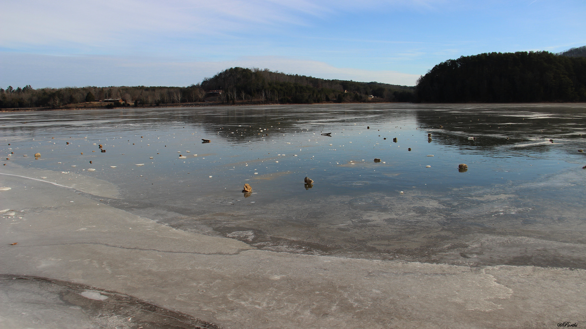 Canon EF-S 18-135mm F3.5-5.6 IS sample photo. Frozen lake photography