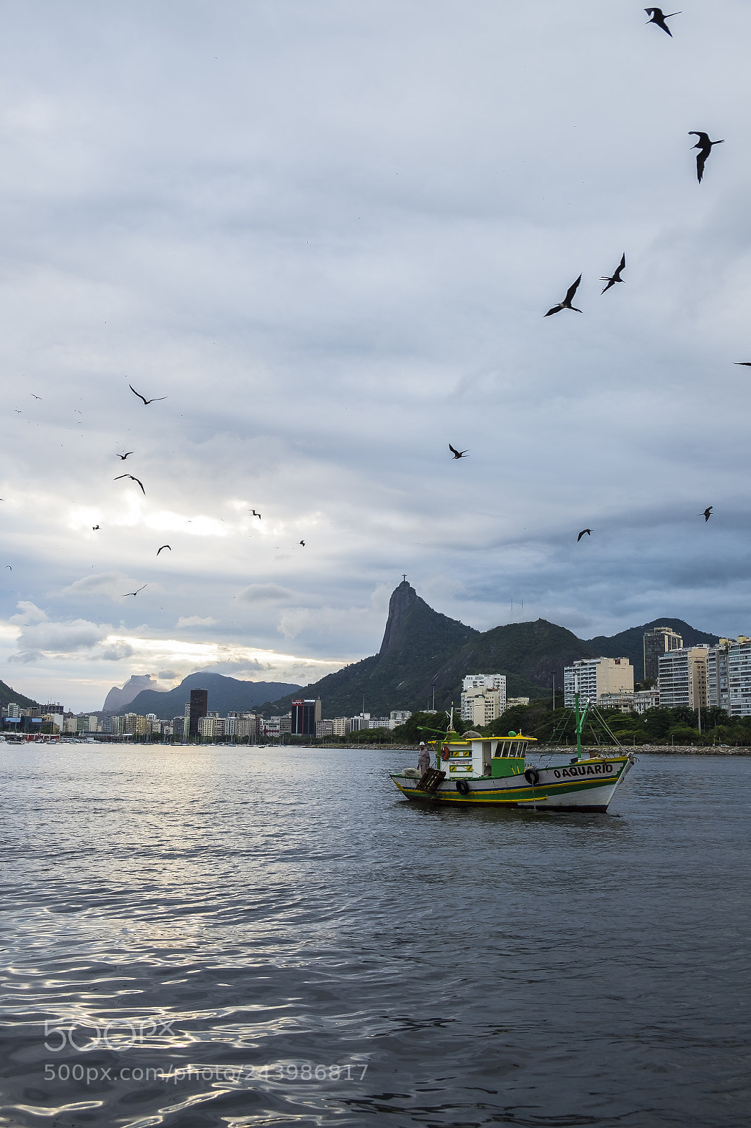 Fujifilm X-T1 sample photo. Fischerboot_in_rio photography
