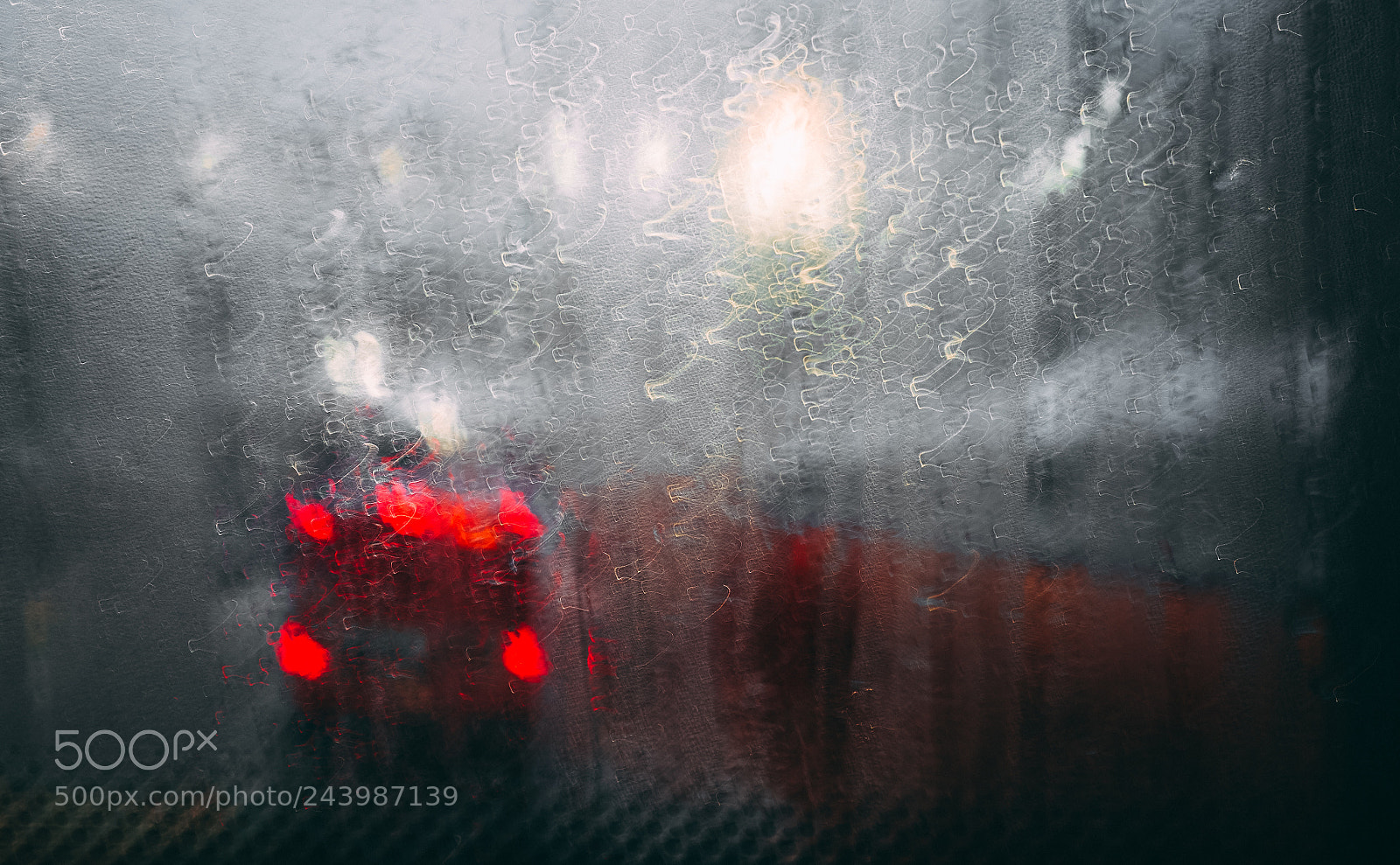 Fujifilm X100S sample photo. A blurred commute x photography