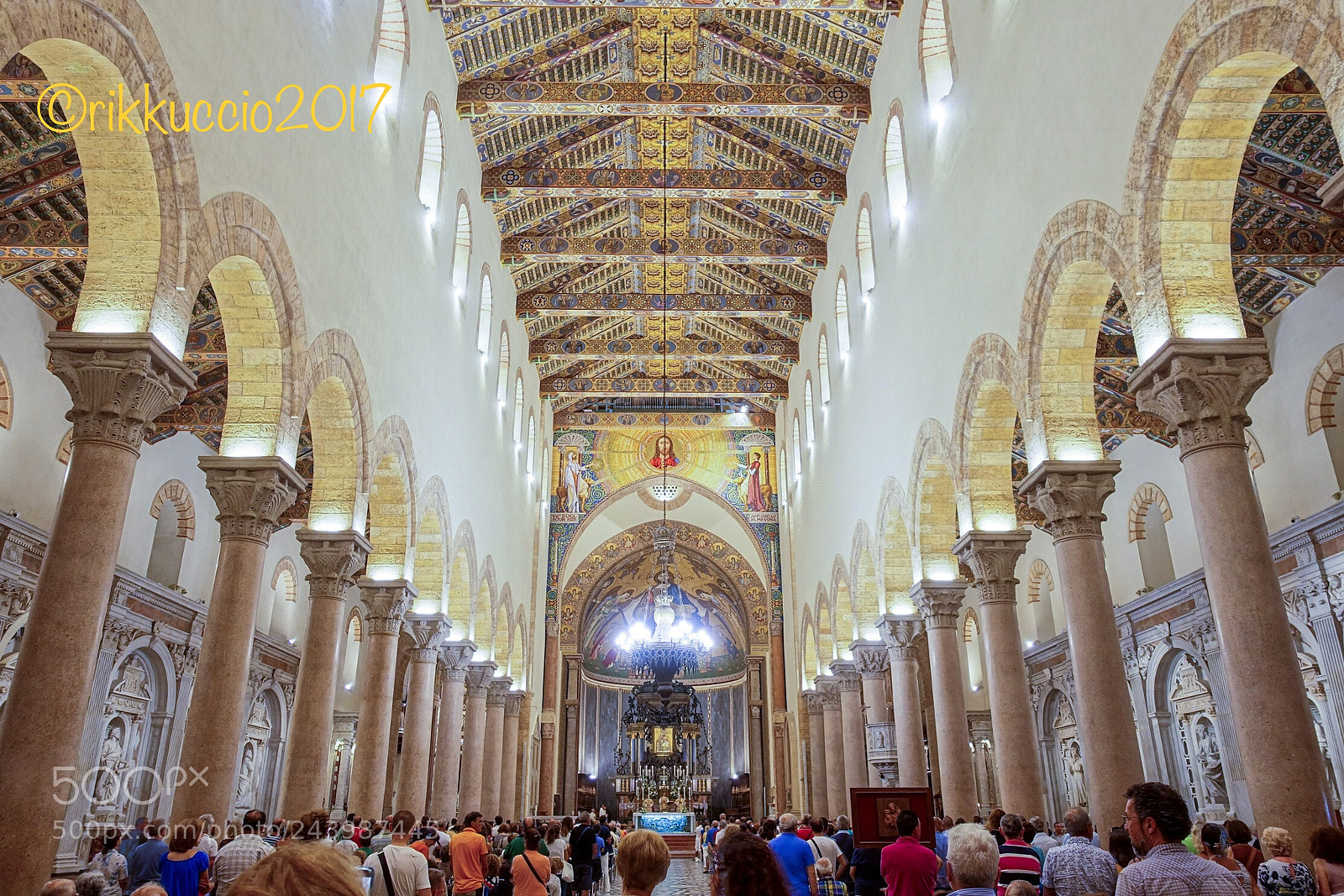 Sony Cyber-shot DSC-RX100 III sample photo. Inside cathedral .. photography
