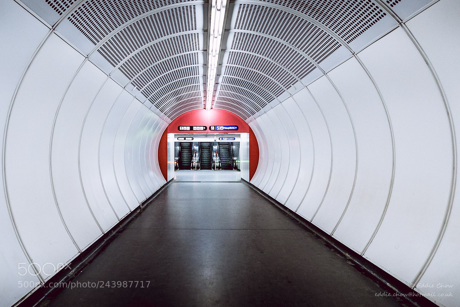 Leica V-Lux (Typ 114) sample photo. Vienna 14 - hauptbahnhof photography