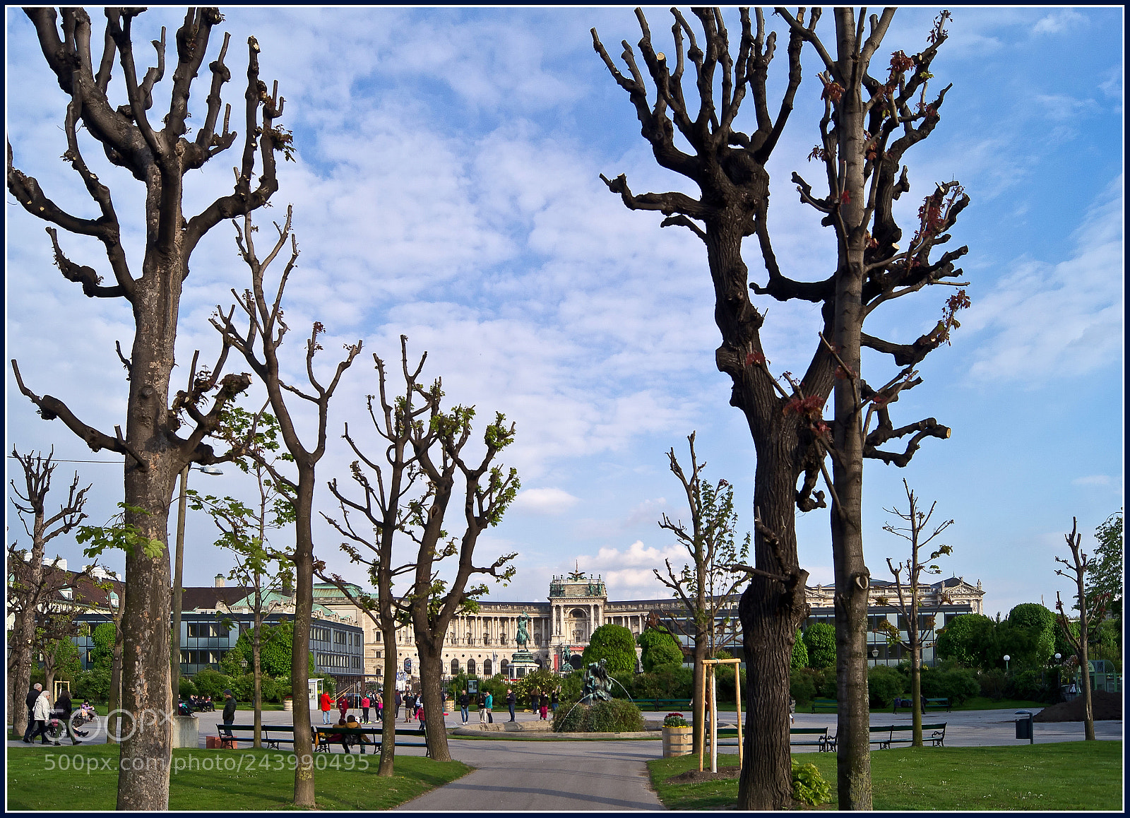 Sony SLT-A35 sample photo. Walking along vienna photography