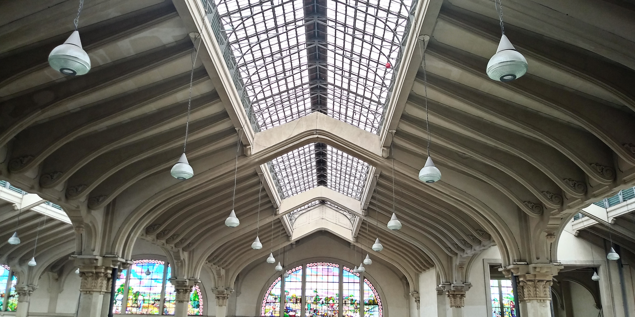 LG Q6 sample photo. São paulo market photography