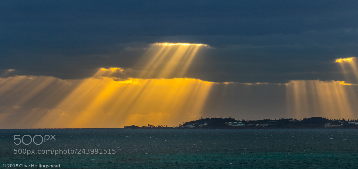 Canon EOS 7D Mark II sample photo. Sun breaking through photography