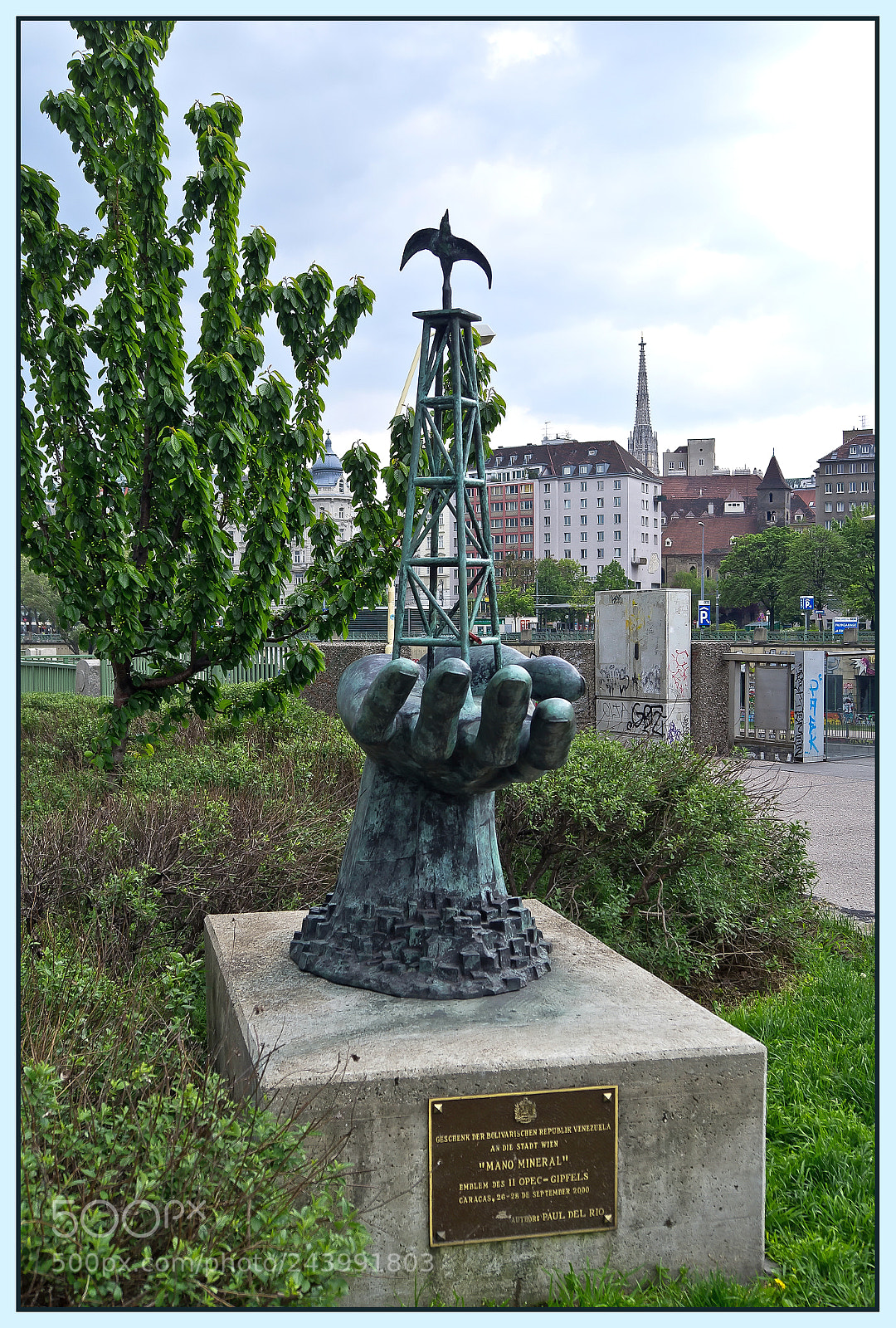 Sony SLT-A35 sample photo. Sculptures of vienna photography