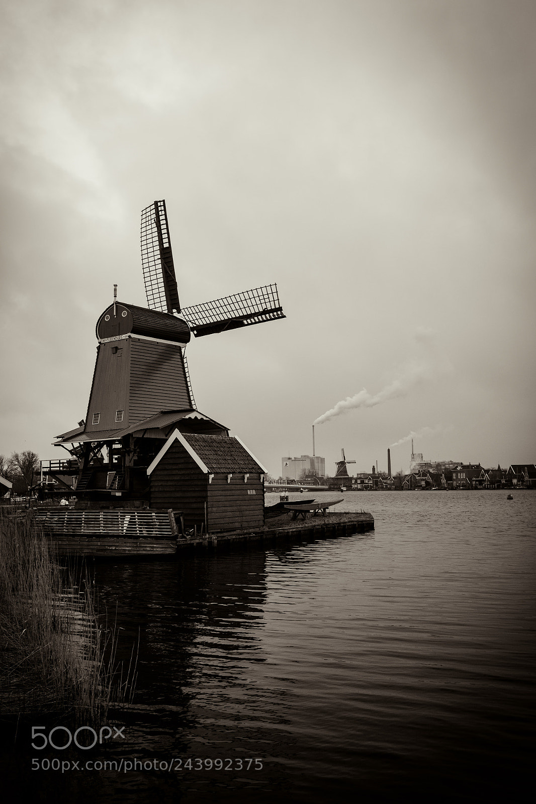 Fujifilm X-T10 sample photo. Urban mill photography