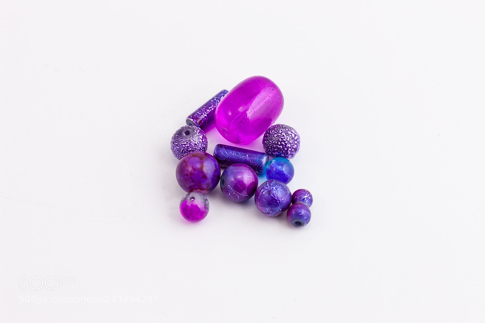 Canon EOS-1Ds Mark III sample photo. Dozen purple beads of photography
