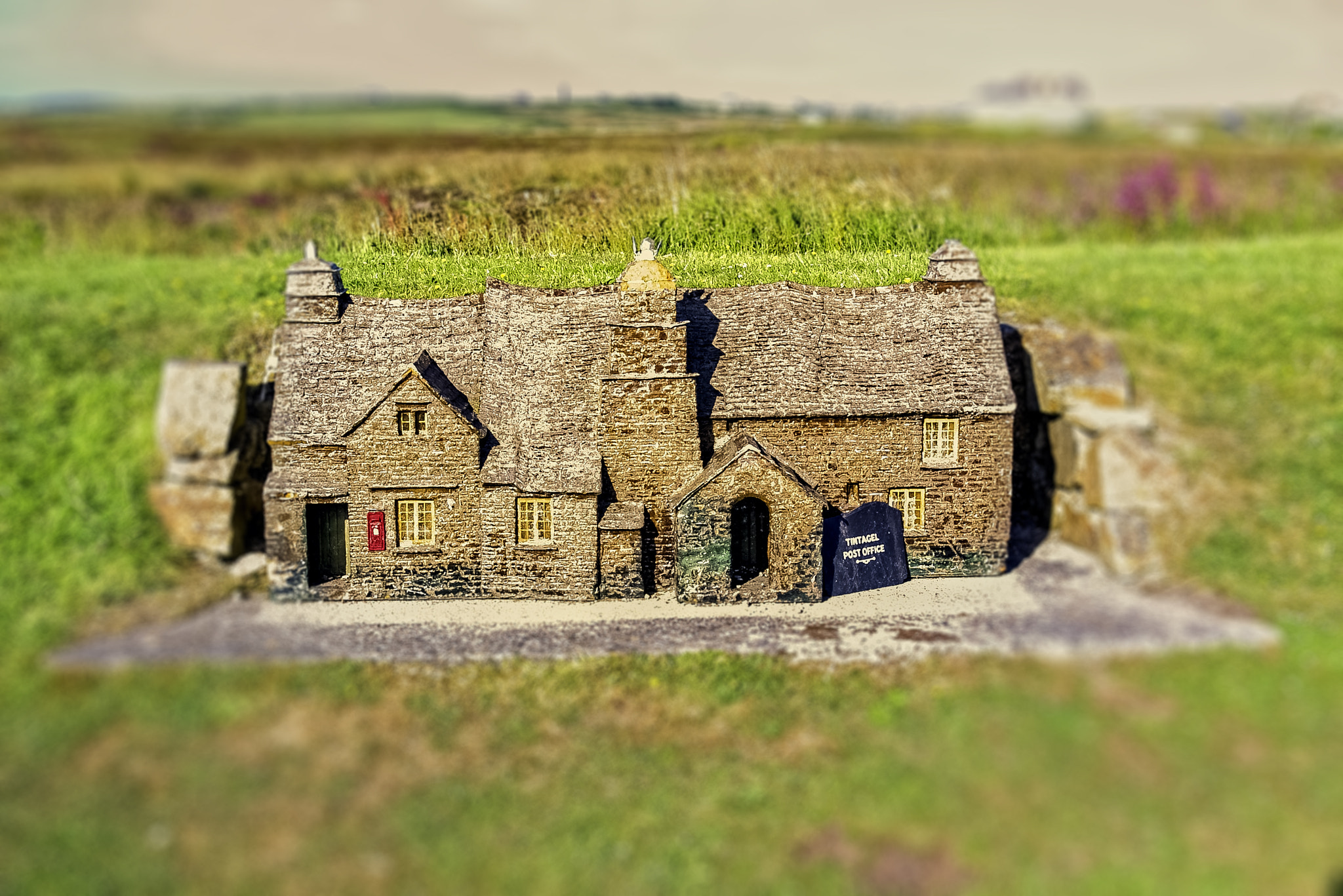 Pentax *ist D sample photo. Cottage photography