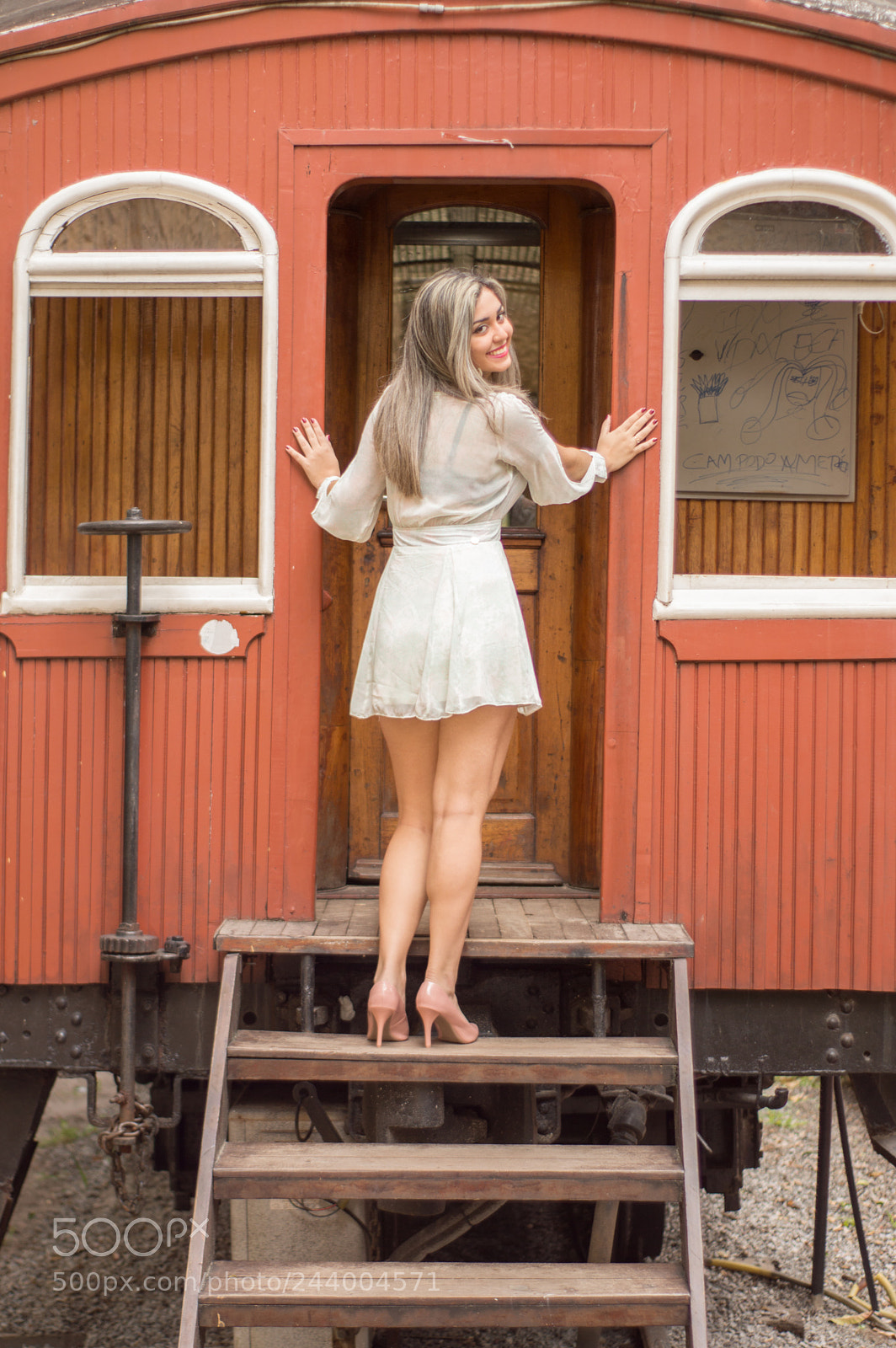 Nikon D3200 sample photo. Ingrid, a bela photography