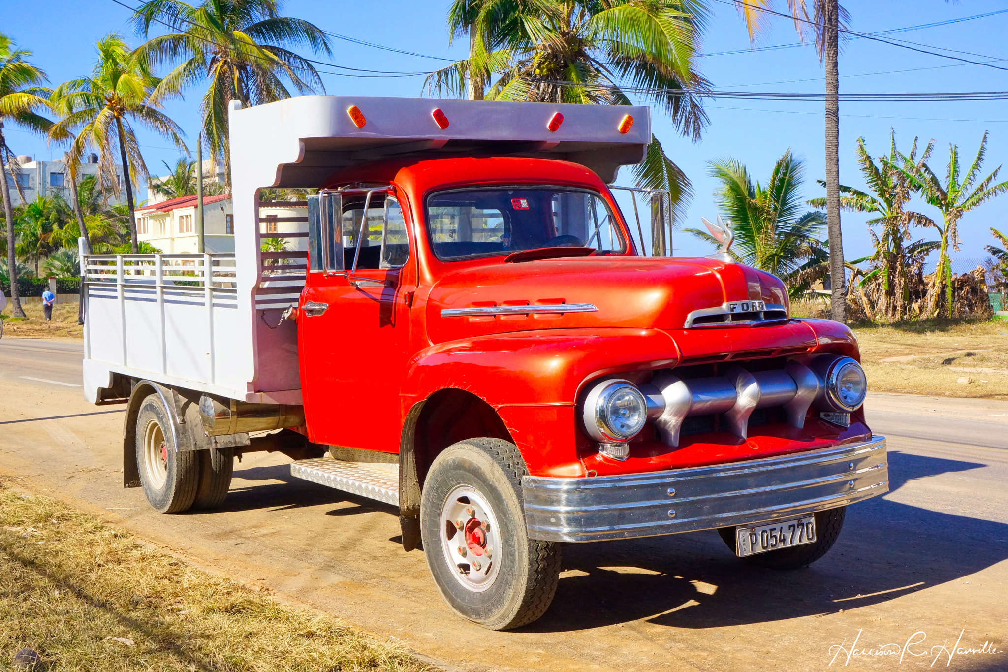 Hasselblad Lunar sample photo. Nice ford truck photography