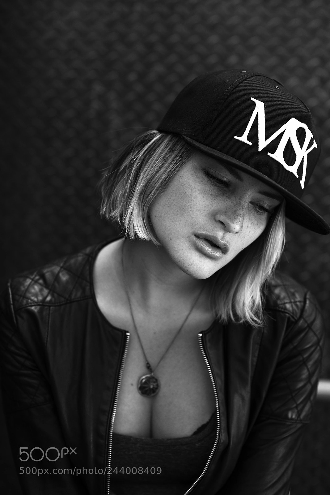 Nikon D810 sample photo. Annie. hat. photography